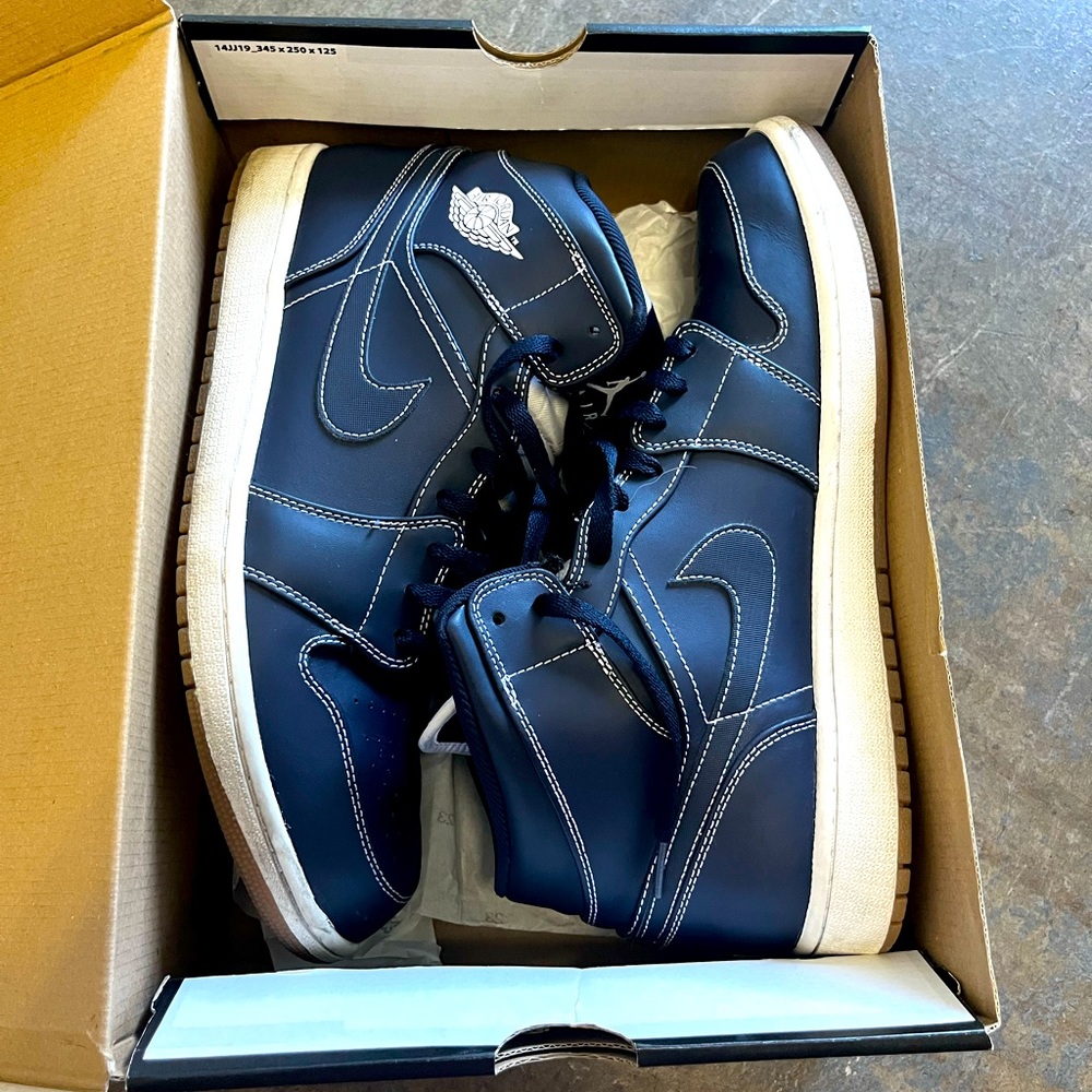 Air Jordan 1 Mid RE2PECT SIZE 13 MENS